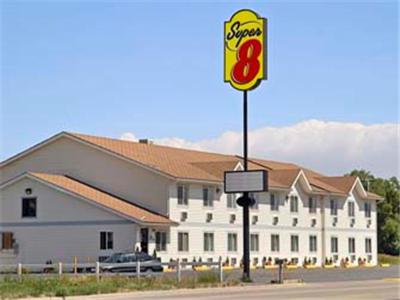 Super 8 by Wyndham Sheridan