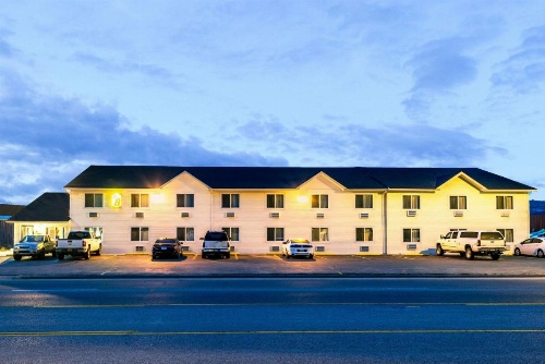 Super 8 by Wyndham Sheridan image 10