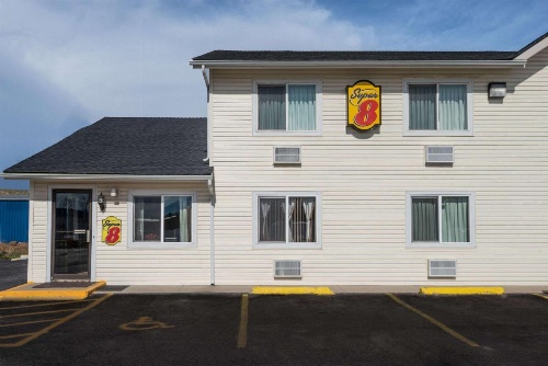 Super 8 by Wyndham Sheridan image 11